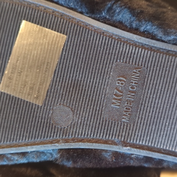 Mixit faux fur ankle strappy slippers black Women's M 7 - 8 soft NEW NWT - Picture 5 of 9